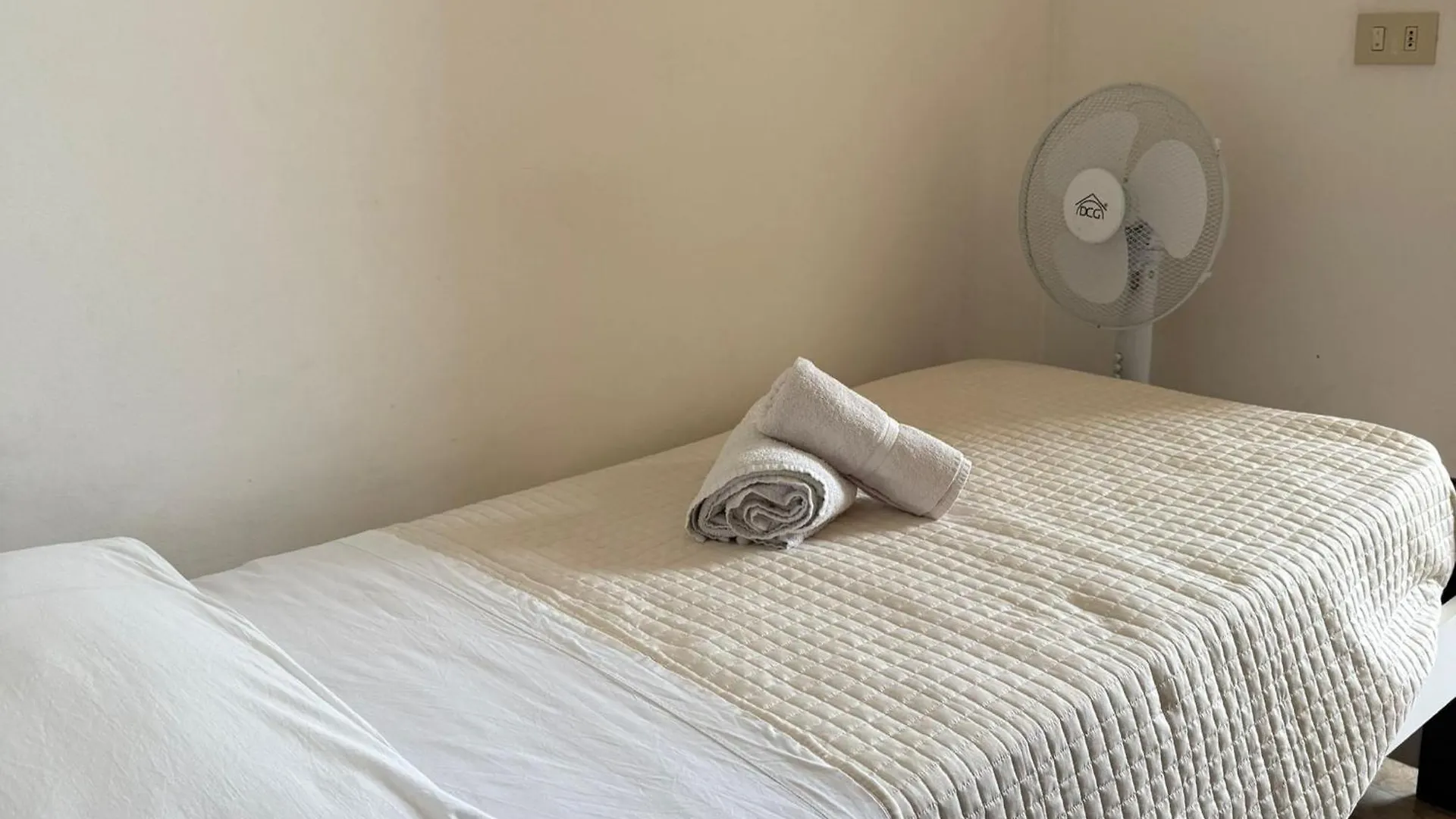 Hotel N E Y Rimini