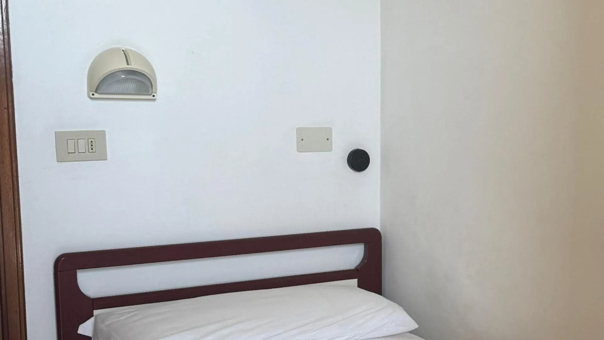 Hotel N E Y Rimini 2*,